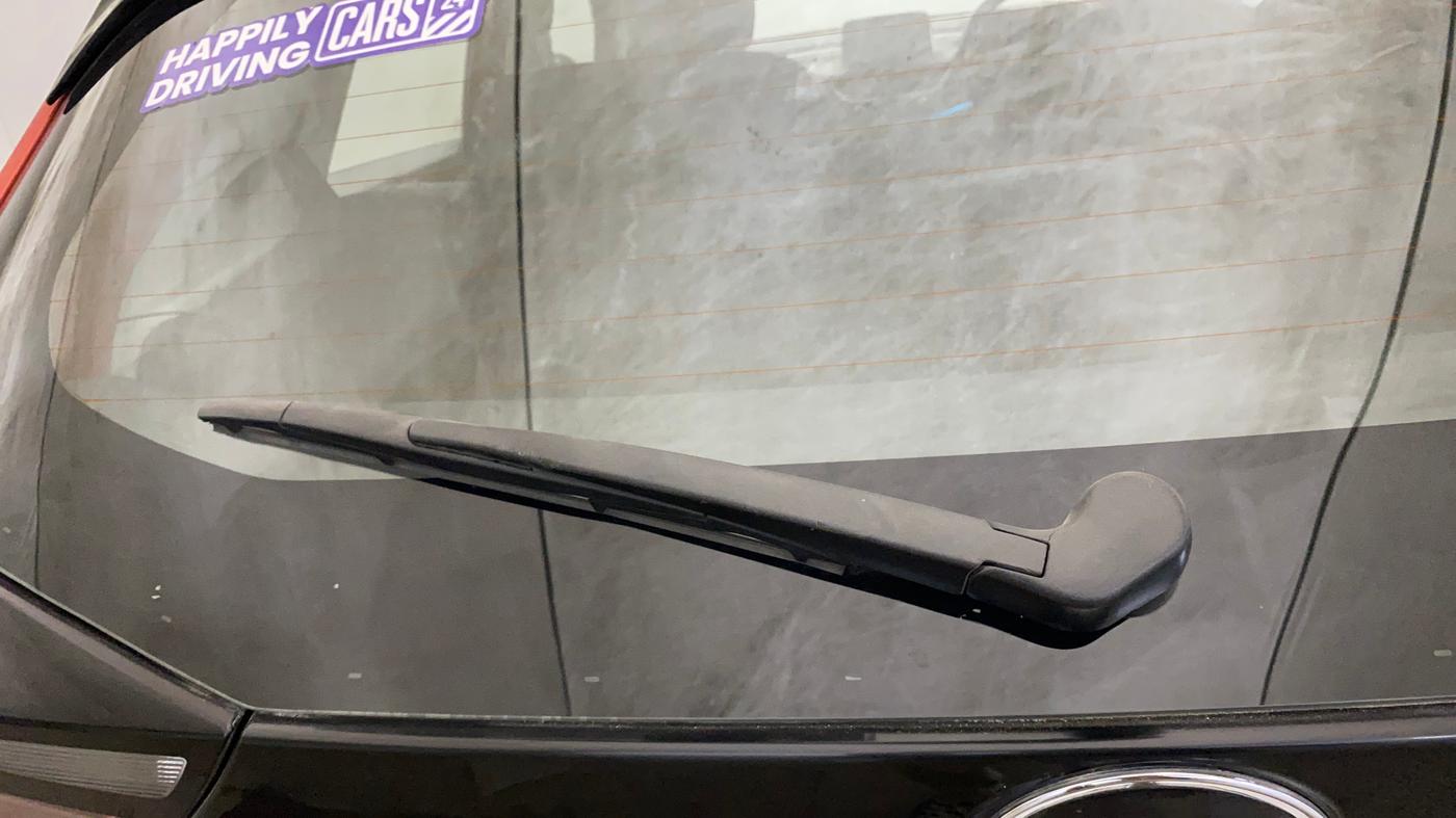 2020 Tata ALTROZ XZ PETROL, Petrol, Manual, 1,04,871 km, Rear Wiper