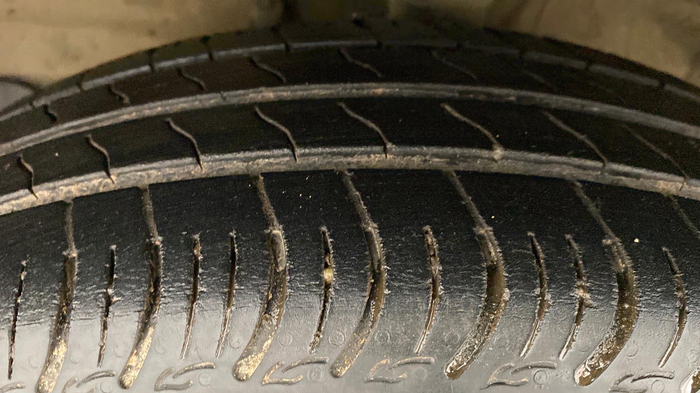2020 Maruti S PRESSO VXI PLUS, Petrol, Manual, 29,044 km, Left Front Tyre Tread