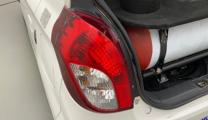 2017 Maruti Alto 800 LXI CNG, CNG, Manual, 72,370 km, Left tail light - Minor damage