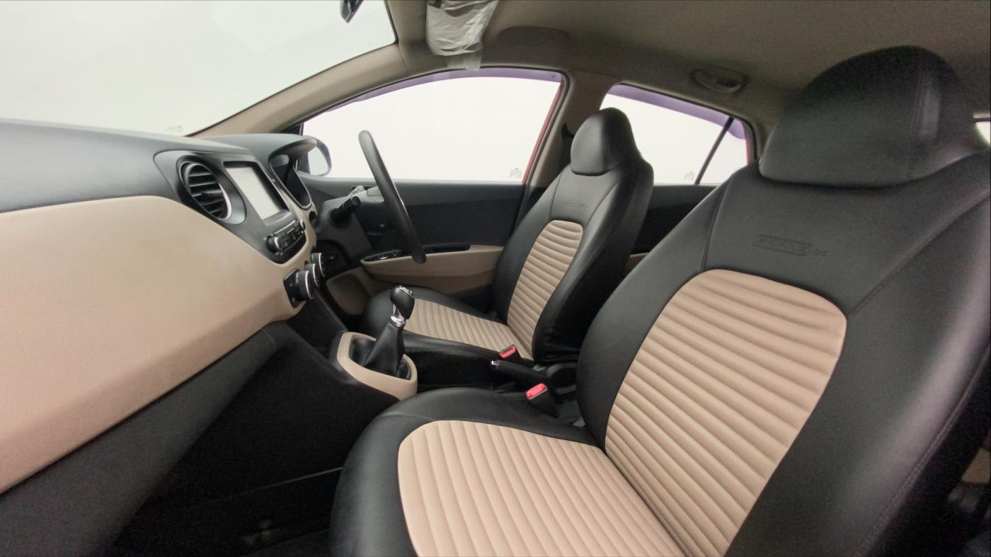 2017 Hyundai Grand i10 SPORTZ (O) 1.2 KAPPA VTVT, Petrol, Manual, 46,286 km, Right Side Front Door Cabin