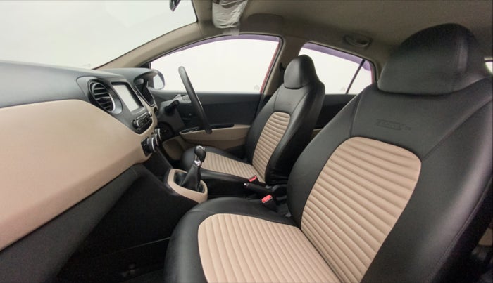 2017 Hyundai Grand i10 SPORTZ (O) 1.2 KAPPA VTVT, Petrol, Manual, 46,286 km, Right Side Front Door Cabin