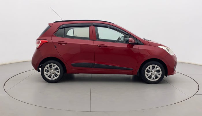 2017 Hyundai Grand i10 SPORTZ (O) 1.2 KAPPA VTVT, Petrol, Manual, 46,286 km, Right Side View