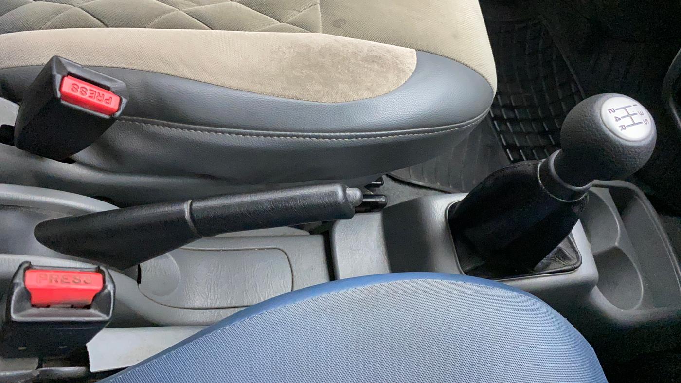 2011 Maruti Alto K10 VXI, Petrol, Manual, 69,606 km, Gear Lever