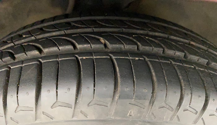 2011 Maruti Alto K10 VXI, Petrol, Manual, 69,606 km, Right Front Tyre Tread