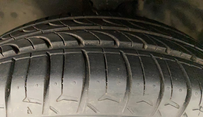 2011 Maruti Alto K10 VXI, Petrol, Manual, 69,606 km, Left Front Tyre Tread