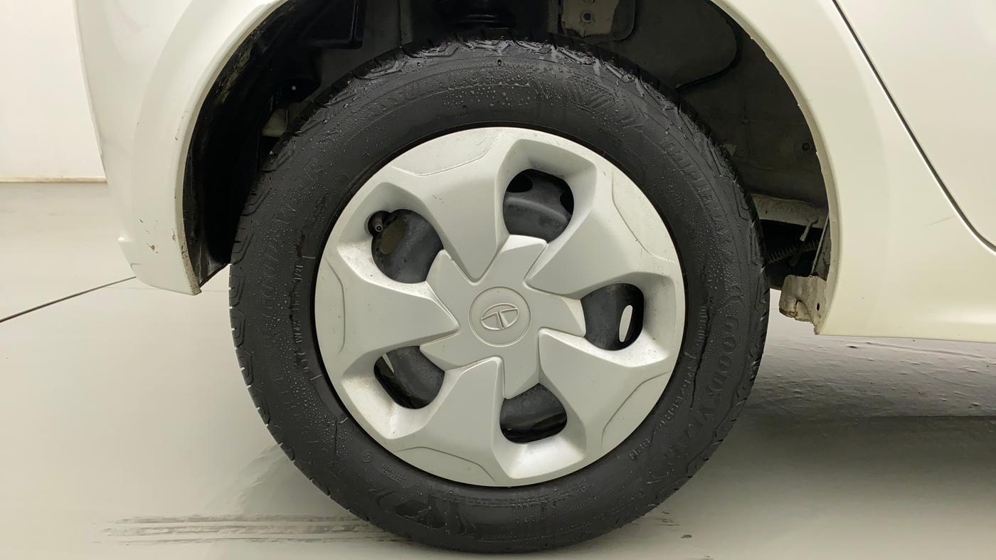 2021 Tata Tiago XT PETROL, Petrol, Manual, 7,605 km, Right Rear Wheel