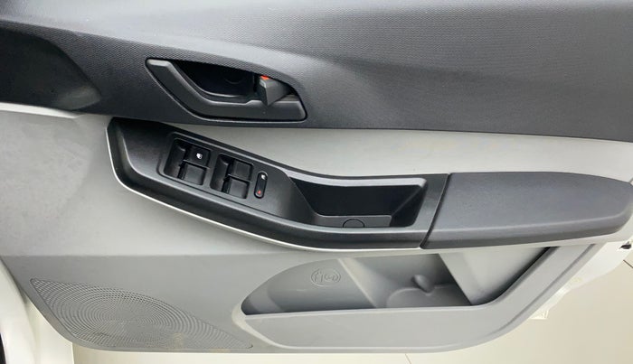 2021 Tata Tiago XT PETROL, Petrol, Manual, 7,605 km, Driver Side Door Panels Control