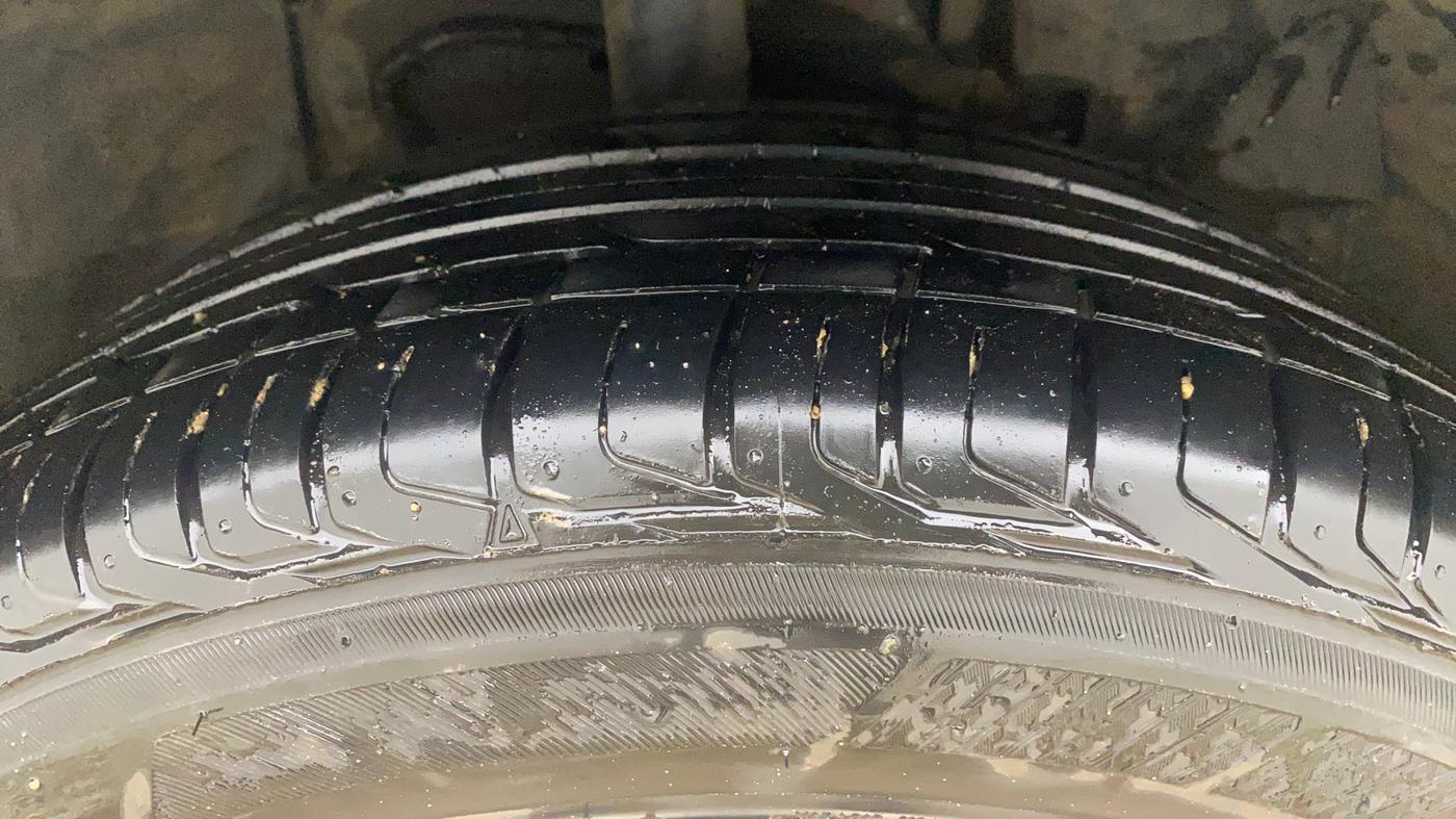 2018 Tata NEXON XZ PLUS PETROL, Petrol, Manual, 78,066 km, Right Front Tyre Tread