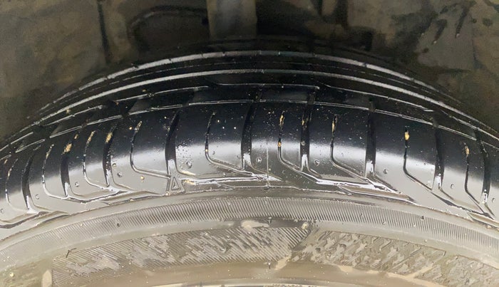 2018 Tata NEXON XZ PLUS PETROL, Petrol, Manual, 78,066 km, Right Front Tyre Tread