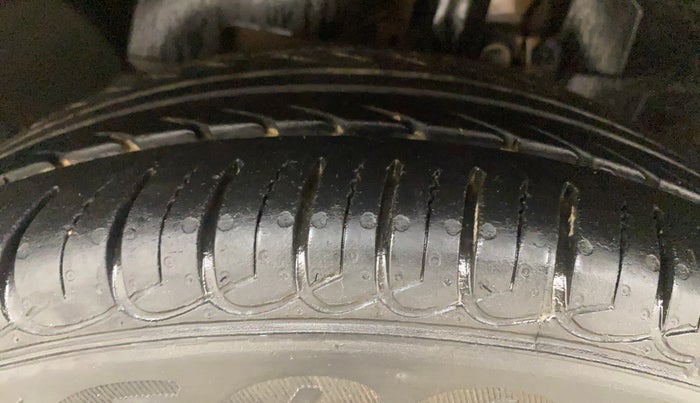 2021 Ford Ecosport TITANIUM 1.5L PETROL, Petrol, Manual, 35,985 km, Left Front Tyre Tread