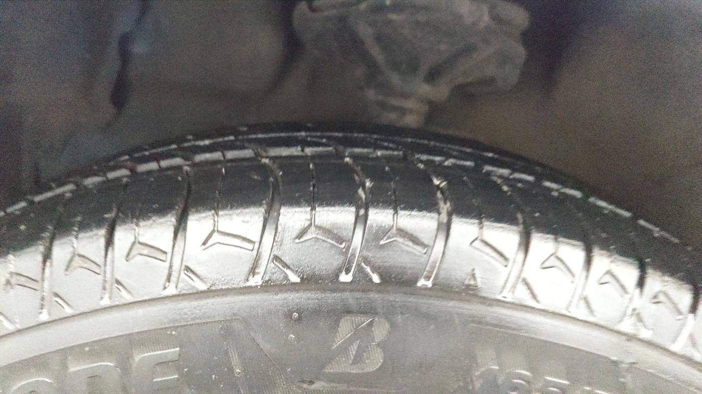 2014 Maruti Celerio VXI AMT, Petrol, Automatic, 56,724 km, Left Front Tyre Tread