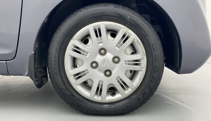 2017 Hyundai Eon ERA PLUS (O), Petrol, Manual, 23,479 km, Right Front Wheel