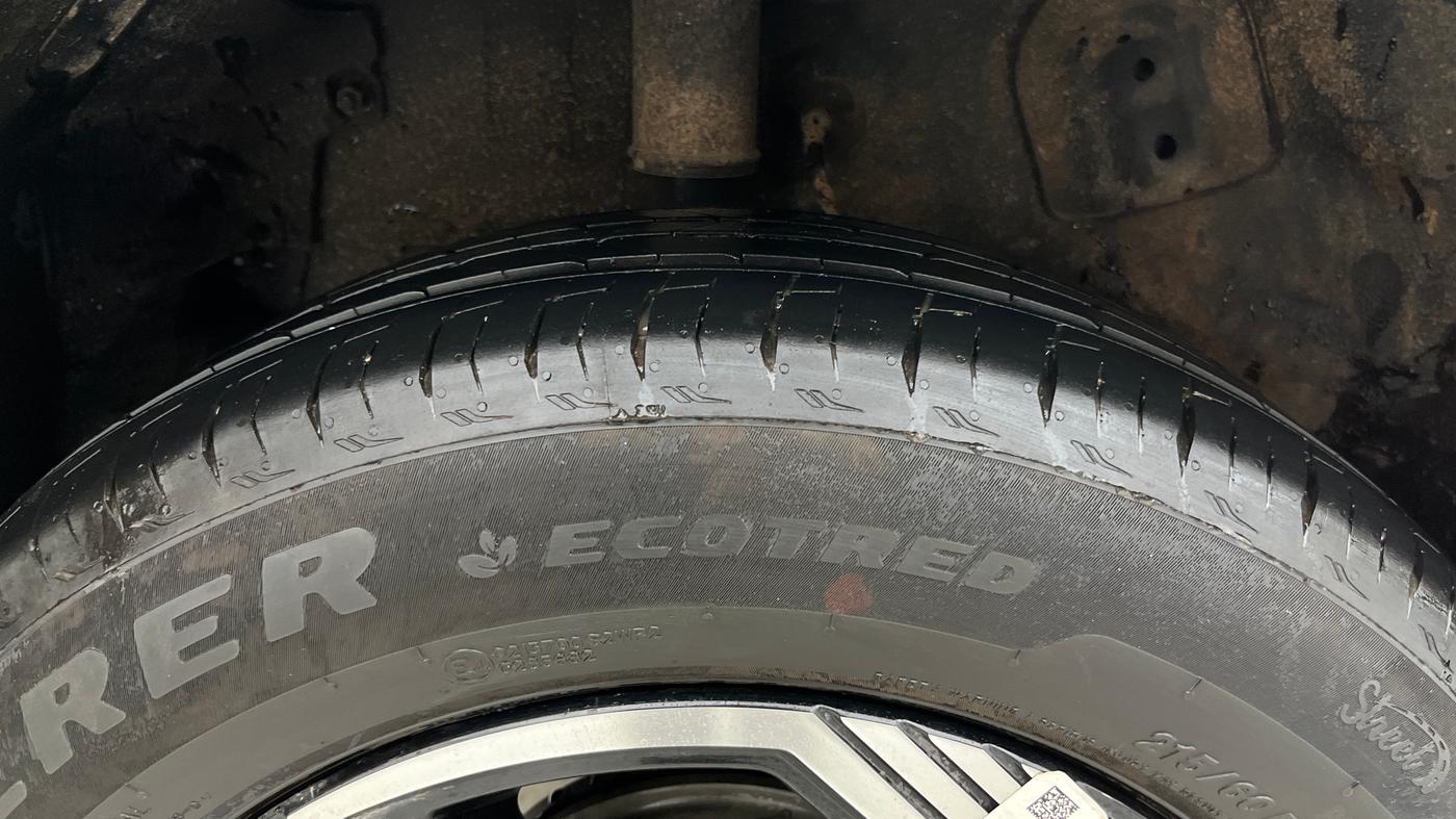 2025 Tata NEXON CREATIVE PLUS 1.2 REVOTRON 7 DCA, Petrol, Automatic, 7,784 km, Right Rear Tyre Tread