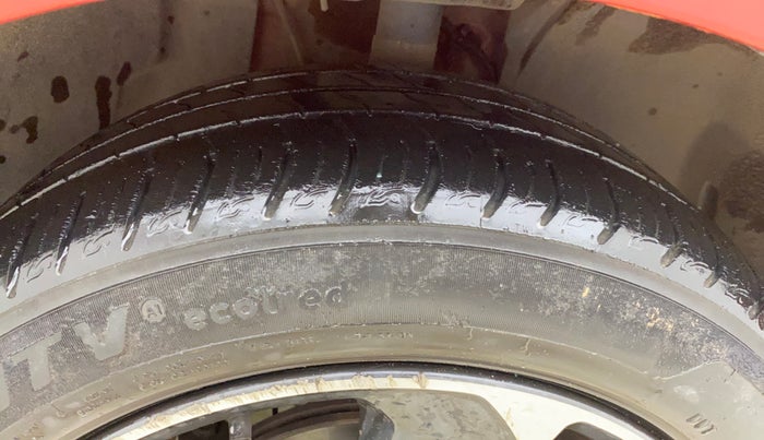 2020 Tata ALTROZ XZ PETROL, Petrol, Manual, 32,192 km, Right Front Tyre Tread