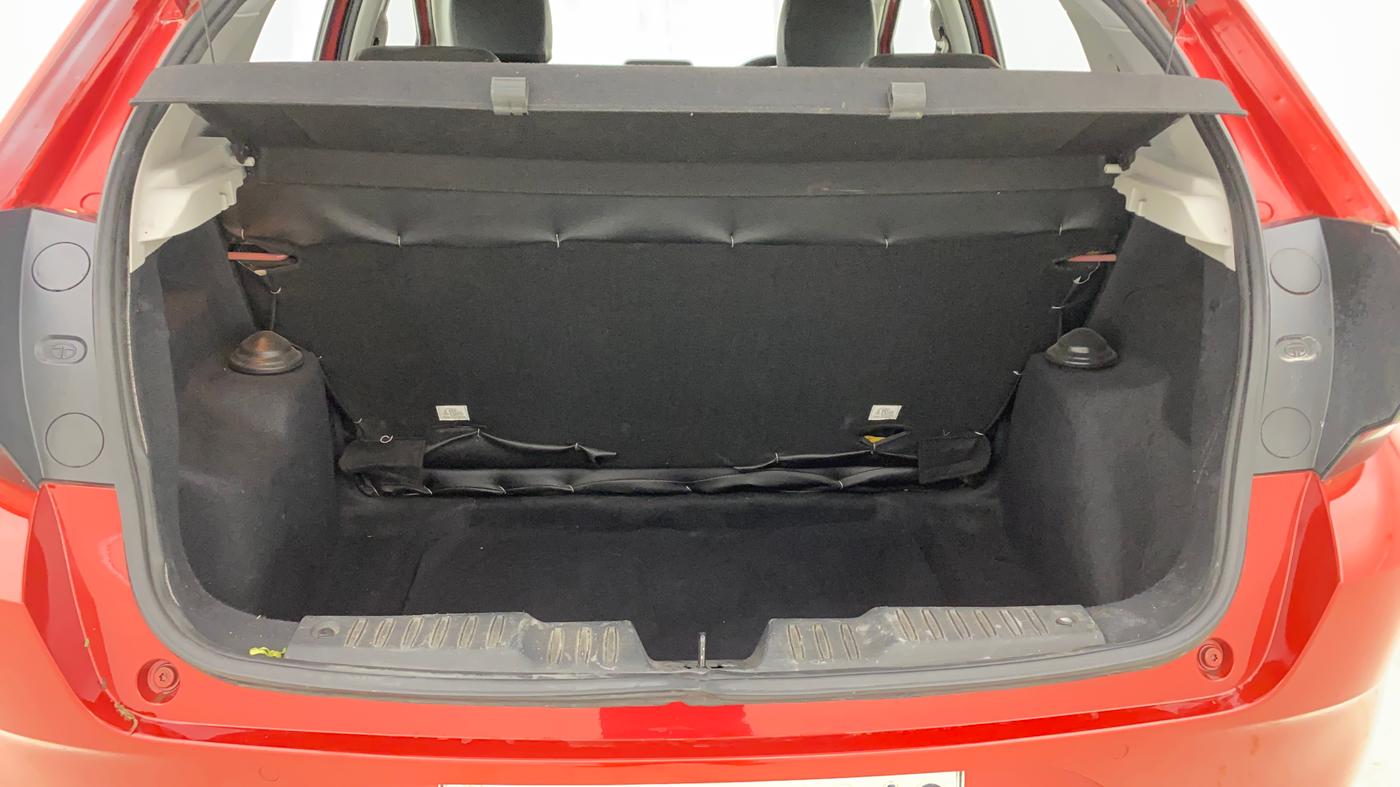 2020 Tata ALTROZ XZ PETROL, Petrol, Manual, 32,192 km, Boot Inside