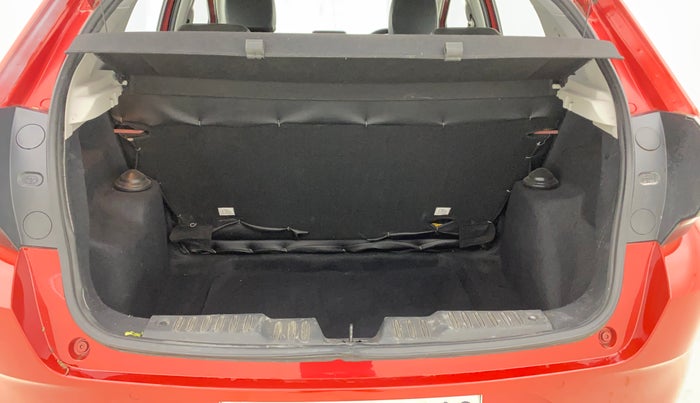 2020 Tata ALTROZ XZ PETROL, Petrol, Manual, 32,192 km, Boot Inside