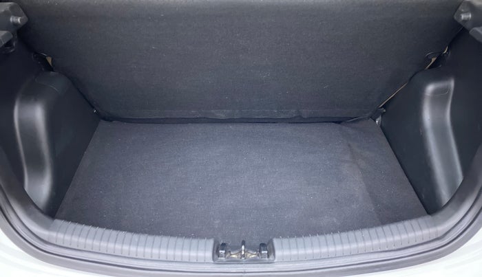 2019 Hyundai Grand i10 SPORTZ 1.2 KAPPA VTVT, Petrol, Manual, 24,748 km, Boot Inside