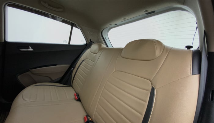 2019 Hyundai Grand i10 SPORTZ 1.2 KAPPA VTVT, Petrol, Manual, 24,748 km, Right Side Rear Door Cabin