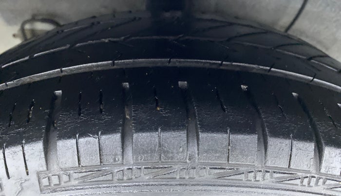 2019 Hyundai Grand i10 SPORTZ 1.2 KAPPA VTVT, Petrol, Manual, 24,748 km, Right Rear Tyre Tread