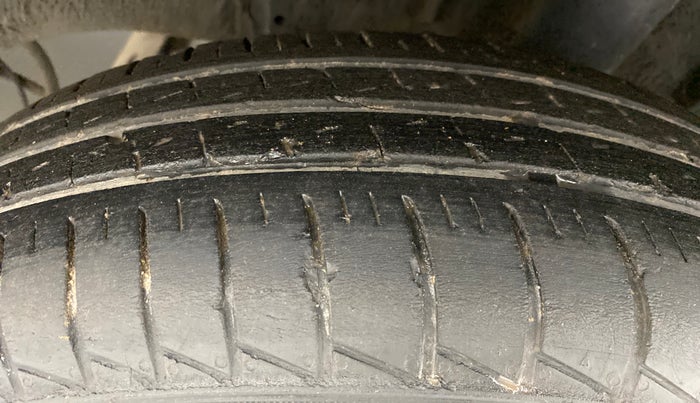 2019 Renault TRIBER 1.0 RXL PETROL, Petrol, Manual, 47,609 km, Left Rear Tyre Tread