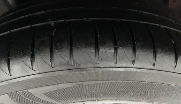2017 Honda WR-V 1.2 i-VTEC S MT, Petrol, Manual, 15,981 km, Right Rear Tyre Tread