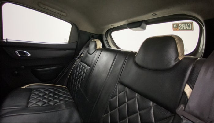 2018 Renault Kwid RXT 1.0 AMT (O), Petrol, Automatic, 75,150 km, Right Side Rear Door Cabin