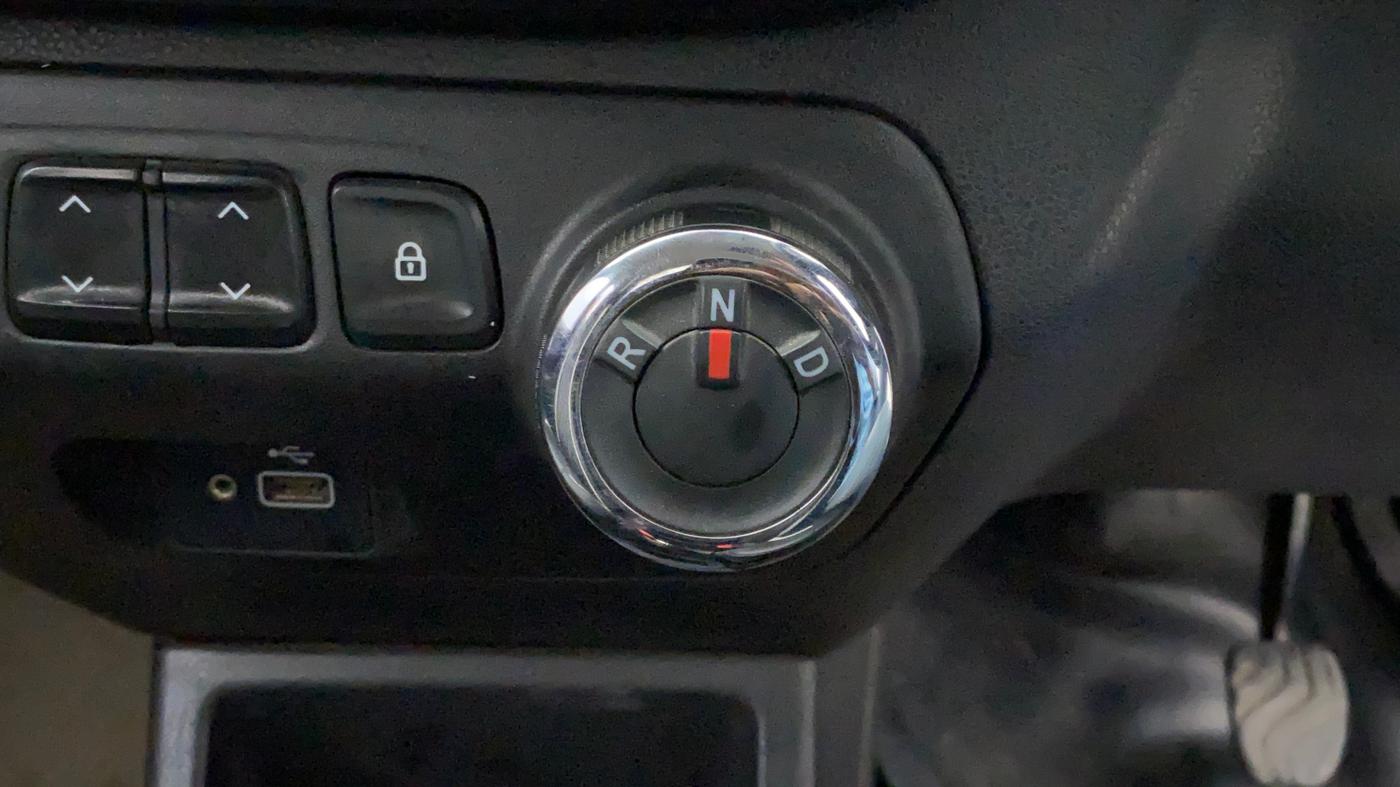 2018 Renault Kwid RXT 1.0 AMT (O), Petrol, Automatic, 75,150 km, Gear Lever