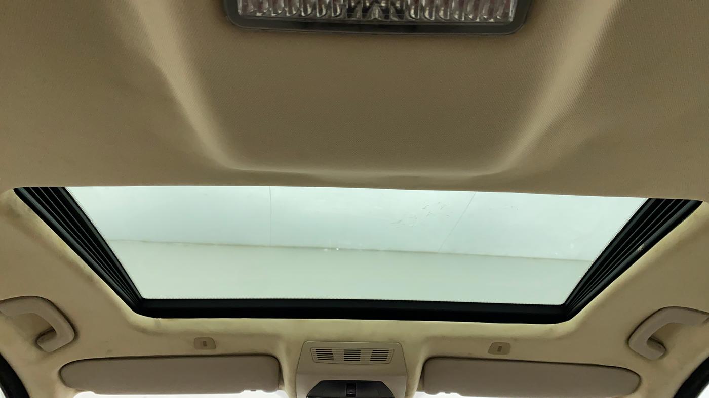 2013 BMW 5 Series 520D LUXURY LINE, Diesel, Automatic, 83,591 km, Moonroof/ Sunroof