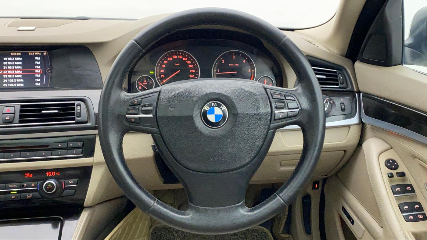 2013 BMW 5 Series 520D LUXURY LINE, Diesel, Automatic, 83,591 km, Steering Wheel Close Up