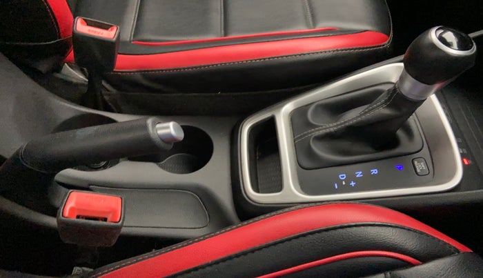 2020 Hyundai VENUE 1.0 TURBO GDI SX+ AT, Petrol, Automatic, 37,374 km, Gear Lever