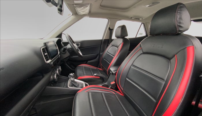 2020 Hyundai VENUE 1.0 TURBO GDI SX+ AT, Petrol, Automatic, 37,374 km, Right Side Front Door Cabin View