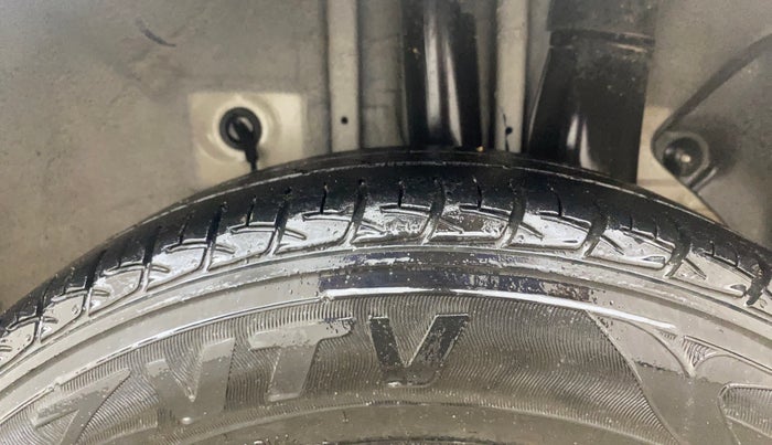 2020 Hyundai Elite i20 SPORTZ PLUS 1.2, Petrol, Manual, 54,072 km, Left Rear Tyre Tread