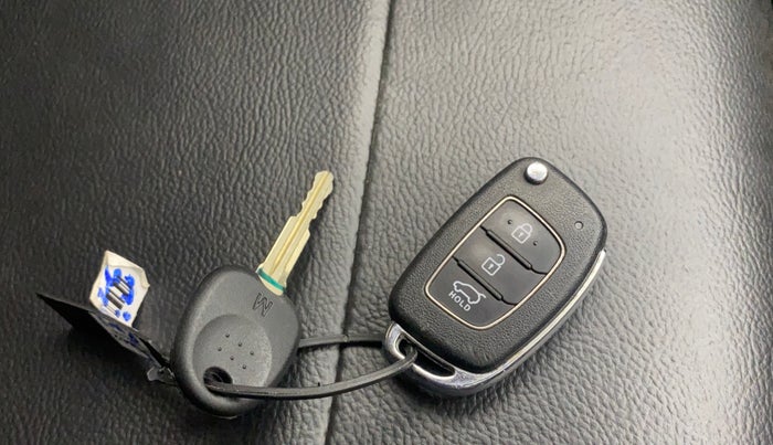 2020 Hyundai Elite i20 SPORTZ PLUS 1.2, Petrol, Manual, 54,072 km, Key Close Up