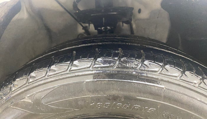 2020 Hyundai Elite i20 SPORTZ PLUS 1.2, Petrol, Manual, 54,072 km, Right Front Tyre Tread