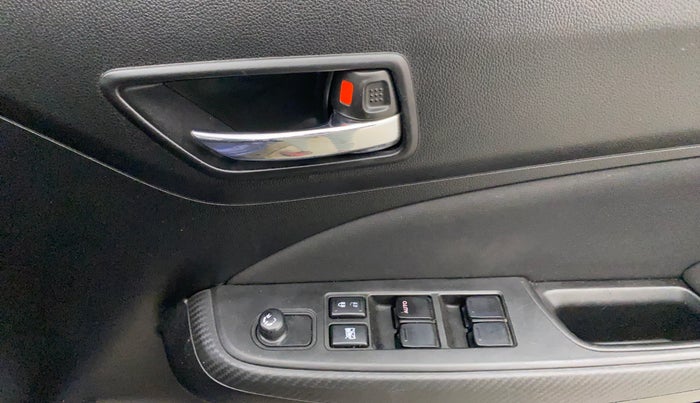 2018 Maruti Swift VXI, Petrol, Manual, 43,895 km, Driver Side Door Panels Control