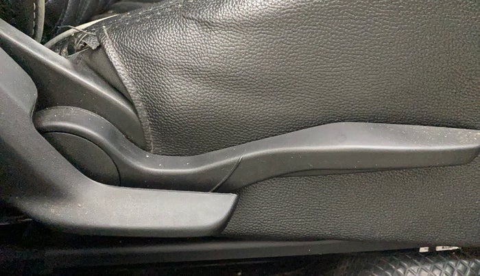 2018 Maruti Swift VXI, Petrol, Manual, 43,895 km, Driver Side Adjustment Panel