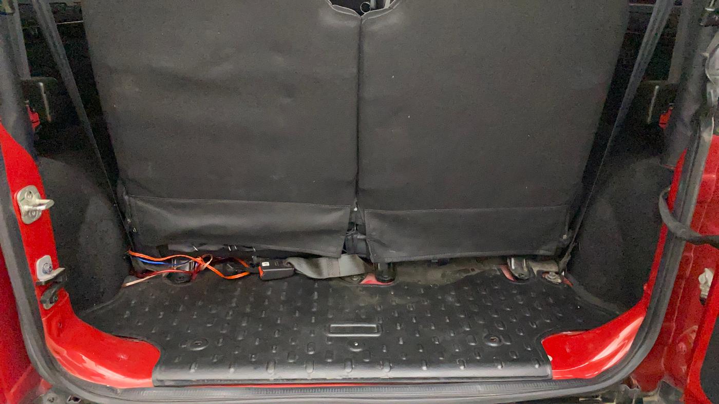 2023 Mahindra Thar LX P 2WD AT HT, Petrol, Automatic, 25,059 km, Boot Inside