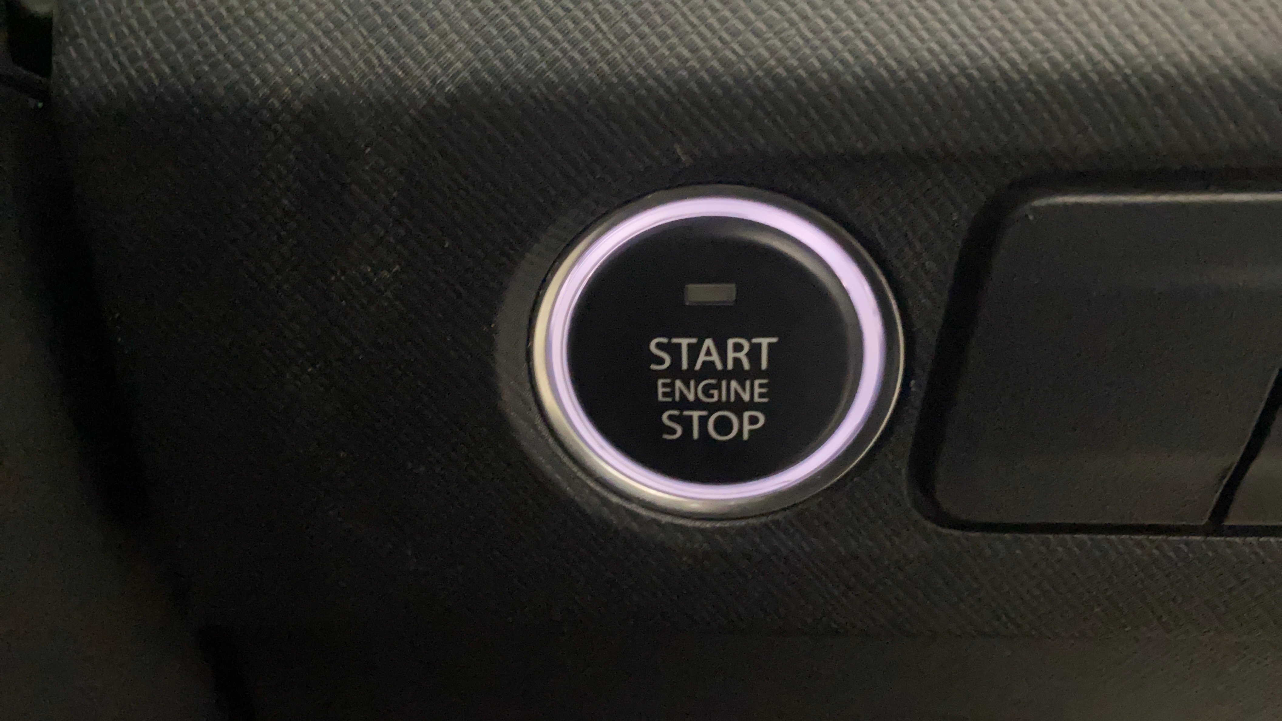 camera-Keyless-Start--Stop-Button-