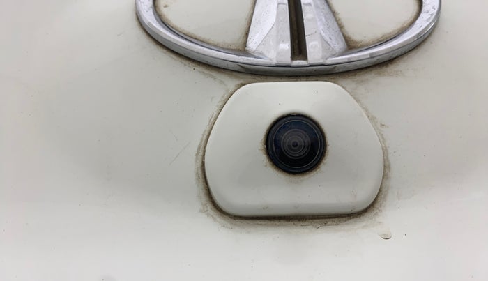 2022 Tata PUNCH CREATIVE  1.2 RTN DUAL TONE, Petrol, Manual, 9,655 km, Parking Camera