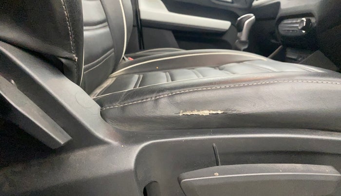 2022 Tata PUNCH CREATIVE  1.2 RTN DUAL TONE, Petrol, Manual, 9,655 km, Driver Side Adjustment Panel