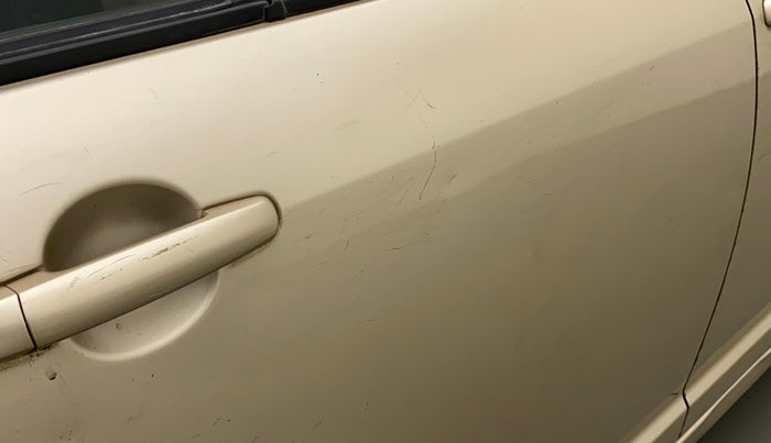 2010 Maruti Swift Dzire VXI, Petrol, Manual, 55,536 km, Right rear door - Minor scratches