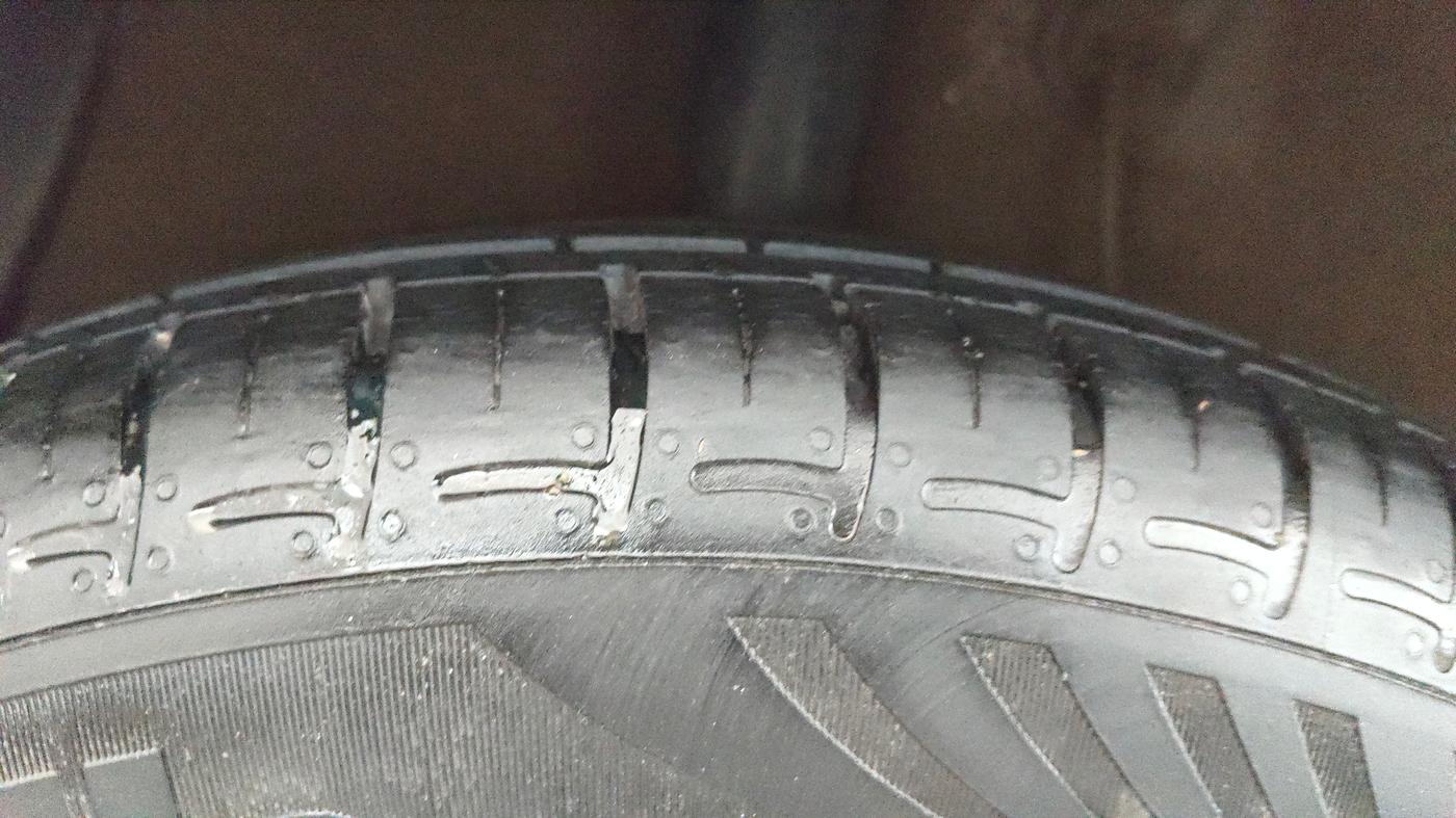 2022 Hyundai AURA S 1.2 CNG, CNG, Manual, 12,695 km, Right Rear Tyre Tread