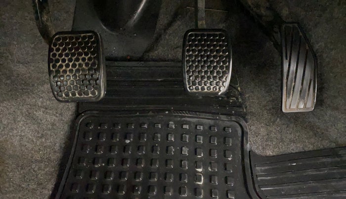 2018 Maruti Alto 800 LXI, Petrol, Manual, 33,753 km, Pedals