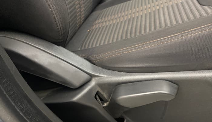 2019 Ford FREESTYLE TITANIUM PLUS 1.2 PETROL, Petrol, Manual, 46,828 km, Driver Side Adjustment Panel