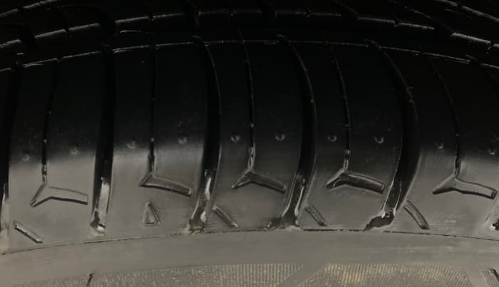 2019 Ford FREESTYLE TITANIUM PLUS 1.2 PETROL, Petrol, Manual, 46,828 km, Left Front Tyre Tread