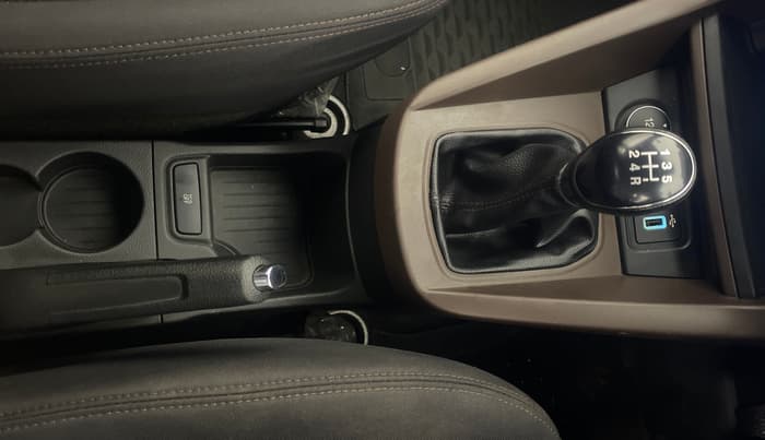 2019 Ford FREESTYLE TITANIUM PLUS 1.2 PETROL, Petrol, Manual, 46,828 km, Gear Lever