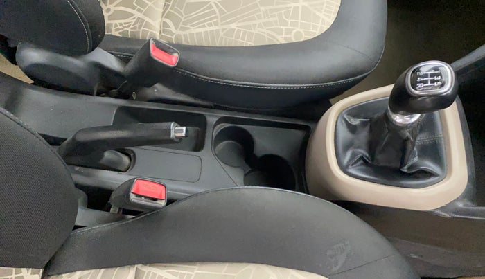 2016 Hyundai Grand i10 ASTA 1.2 KAPPA VTVT, Petrol, Manual, 68,067 km, Gear Lever