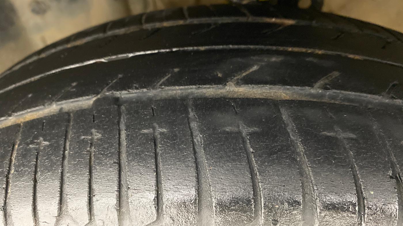 2018 Nissan Micra XV CVT, Petrol, Automatic, 48,021 km, Left Front Tyre Tread