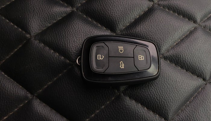 2021 Tata ALTROZ XZ DIESEL, Diesel, Manual, 66,835 km, Key Close Up