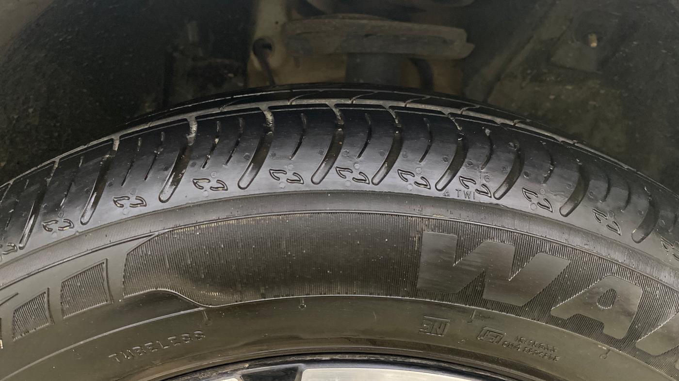 2023 Tata ALTROZ XT DIESEL, Diesel, Manual, 47,901 km, Right Front Tyre Tread